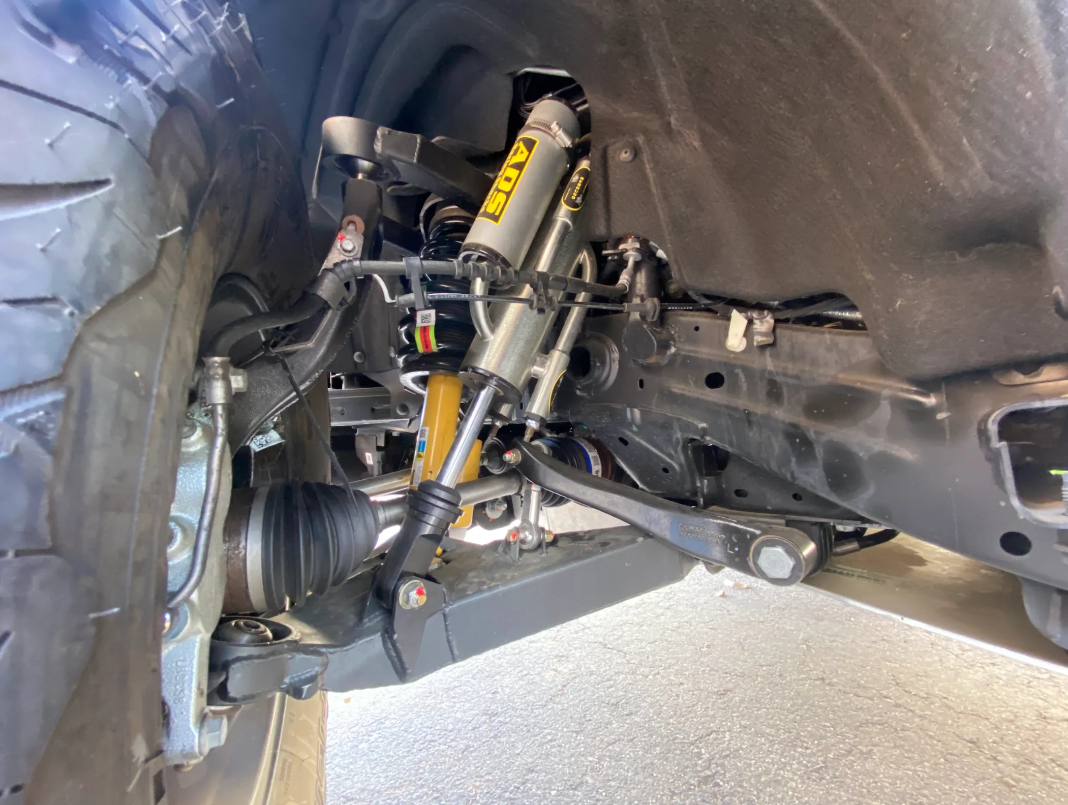 (2021  ) Bronco  3" Long Travel Front Suspension Kit with Fabricated Upper Control Arm
