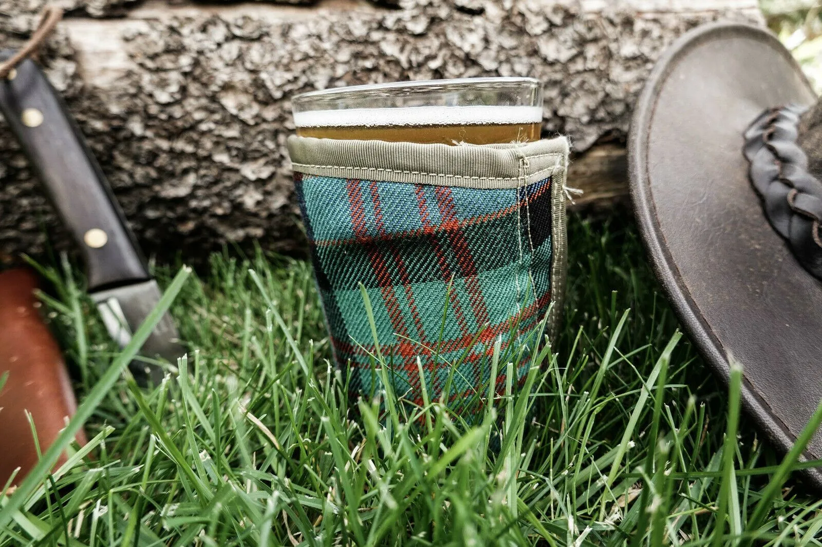 Adjustable Bushcraft Pint Glass Beer Cooler Cozy Scottish Tartan Wool Insulated