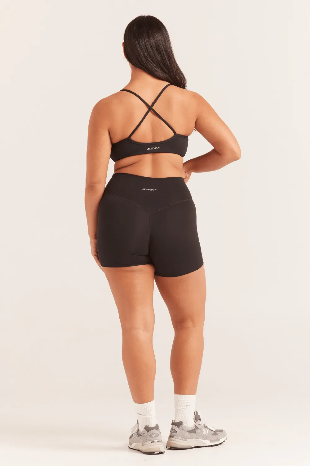Aire Agile Crop - Deep Black