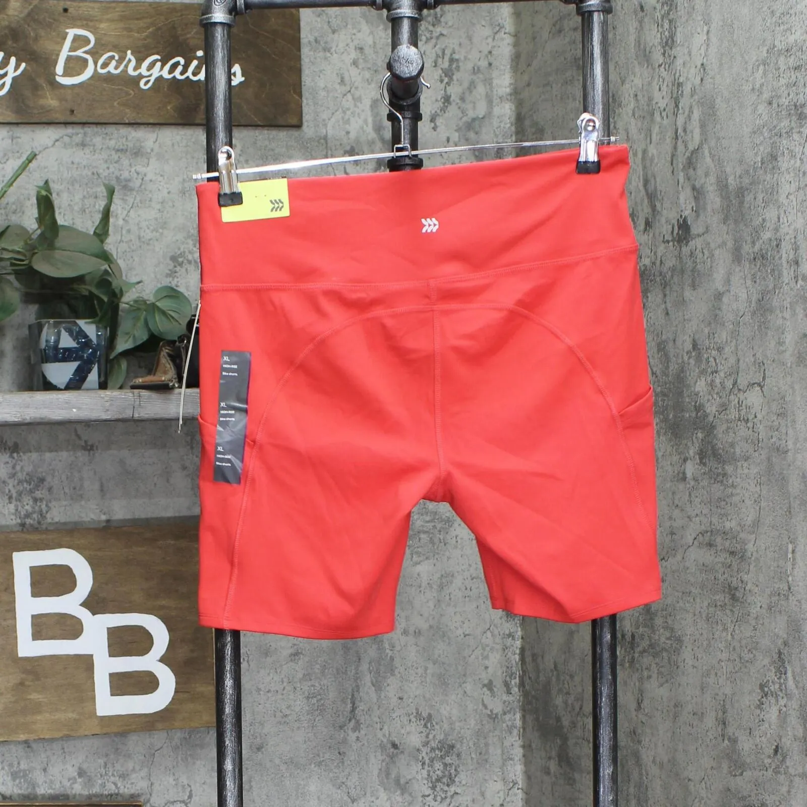 All In Motion Women's Sculpt Bike Shorts 7" 84218347 Cherry Red XL