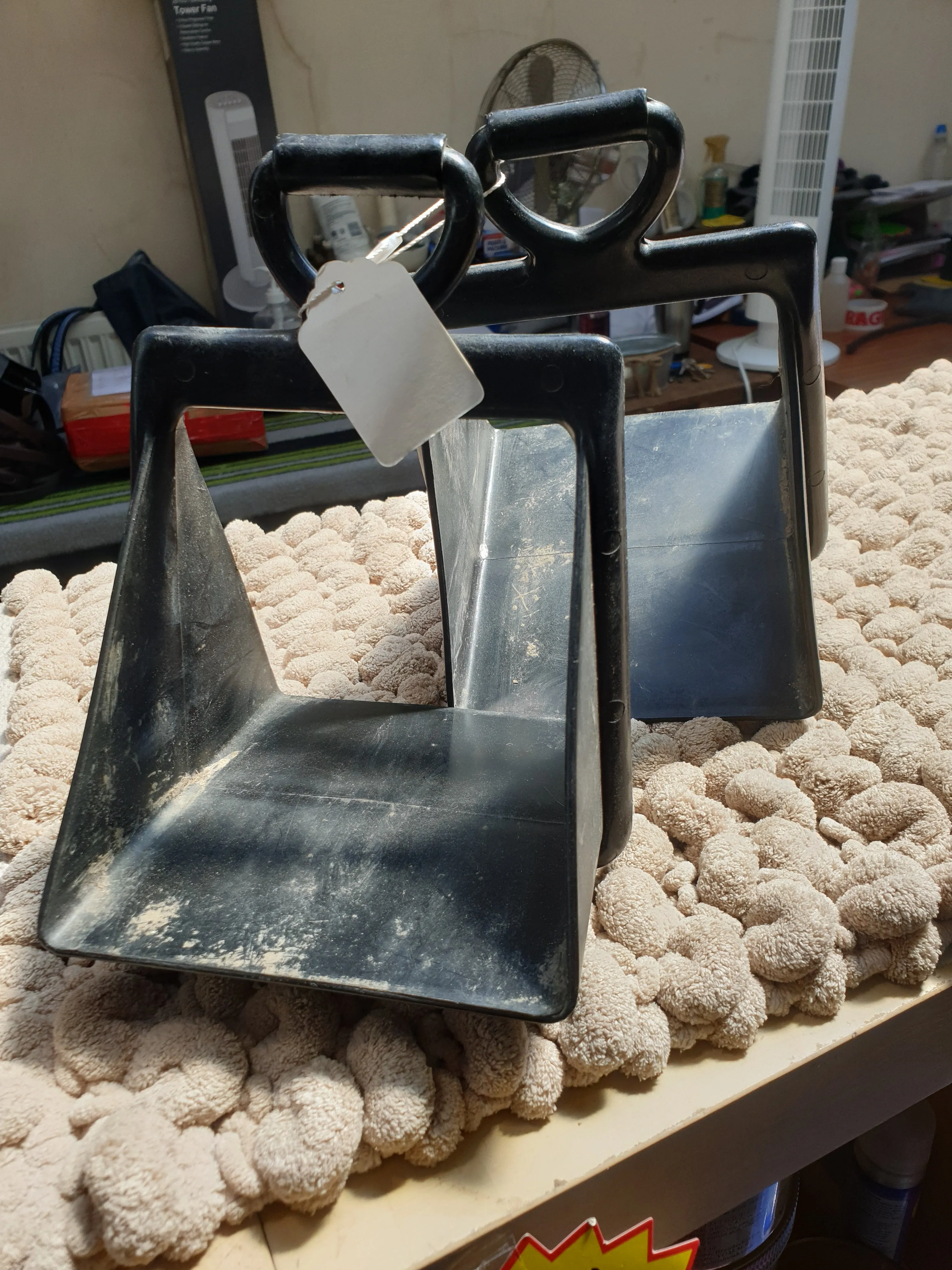 Black 5" plastic western style stirrups