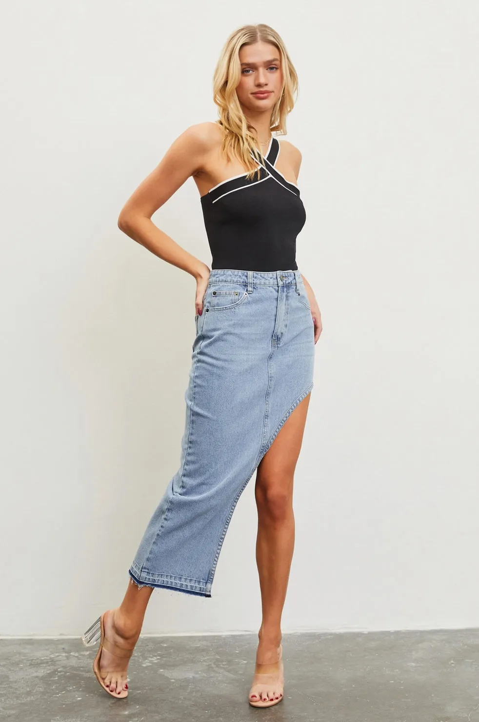 Black White Contrast Criss Cross