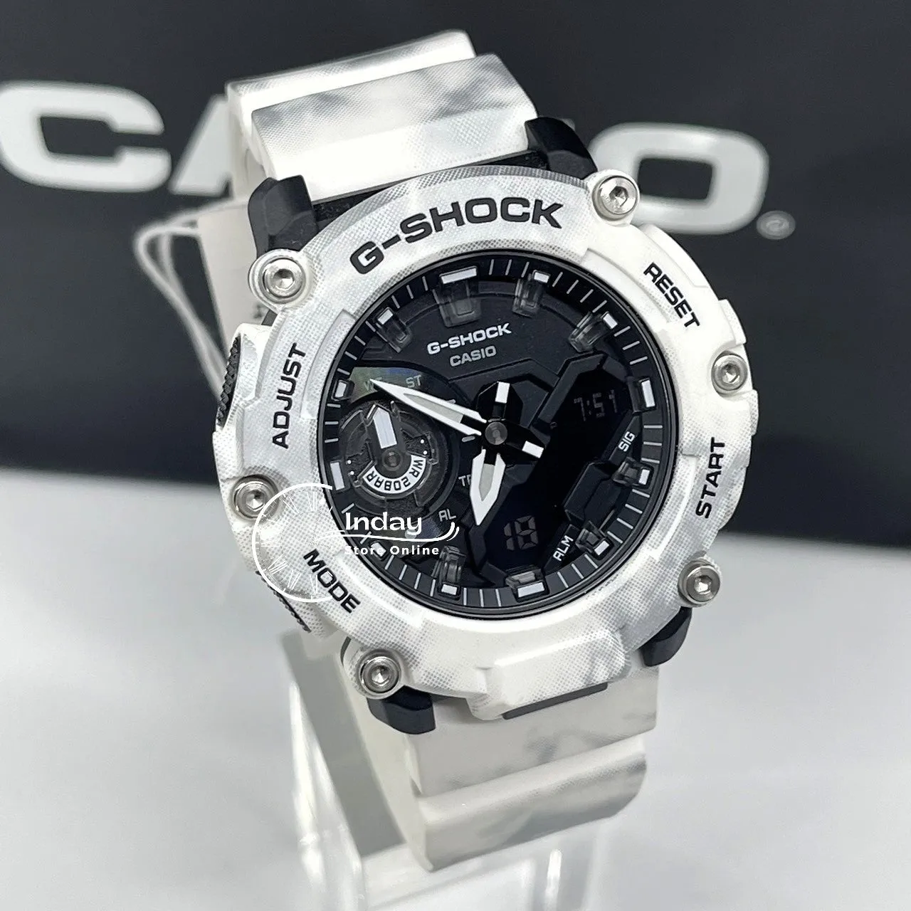 Casio G-Shock Men's Watch GA-2200GC-7A Analog-Digital GA-2200 Series Camouflage Frozen Forest Series Sporty Design Carbon Core Guard Structure