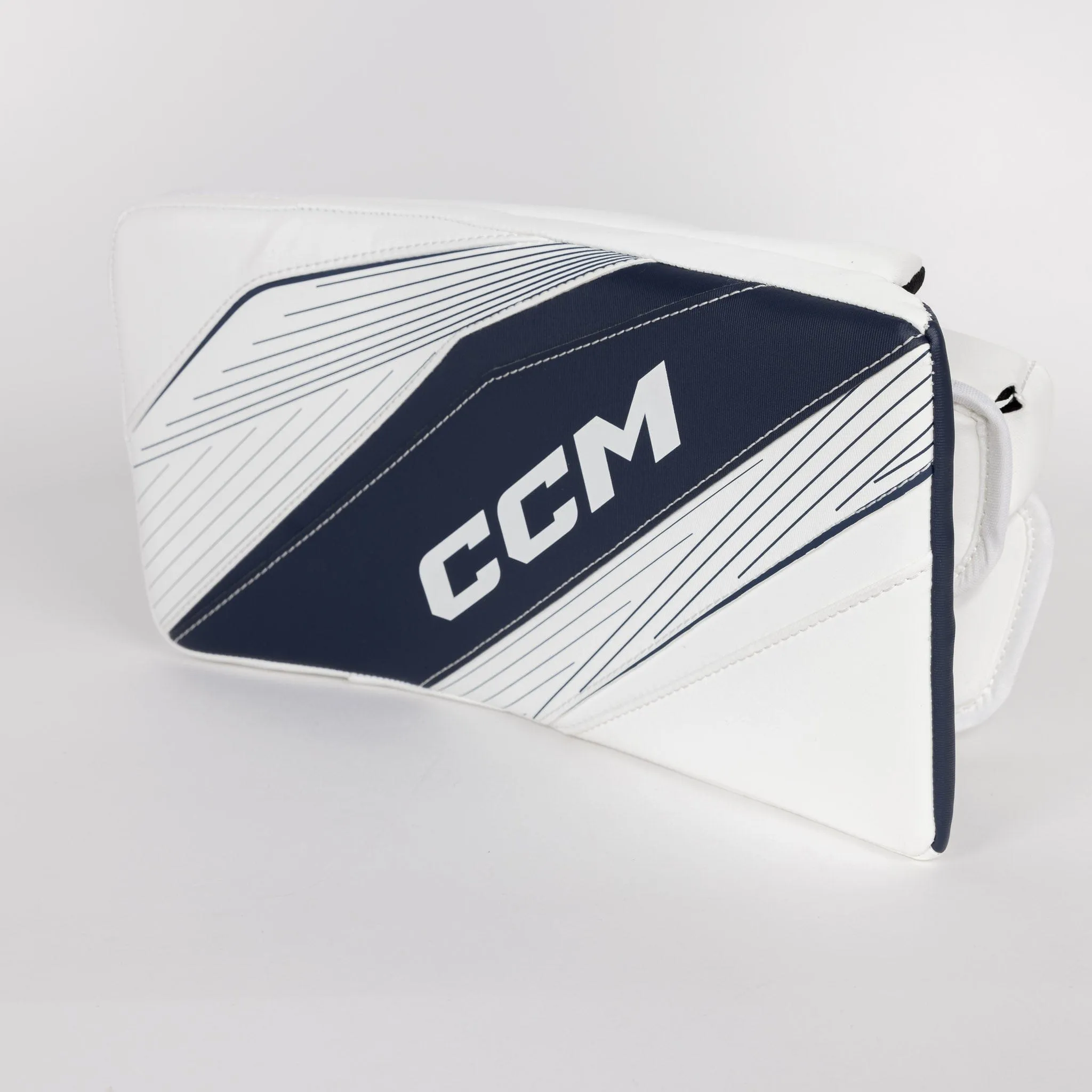 CCM Extreme Flex E6.5 Junior Goalie Blocker - Source Exclusive