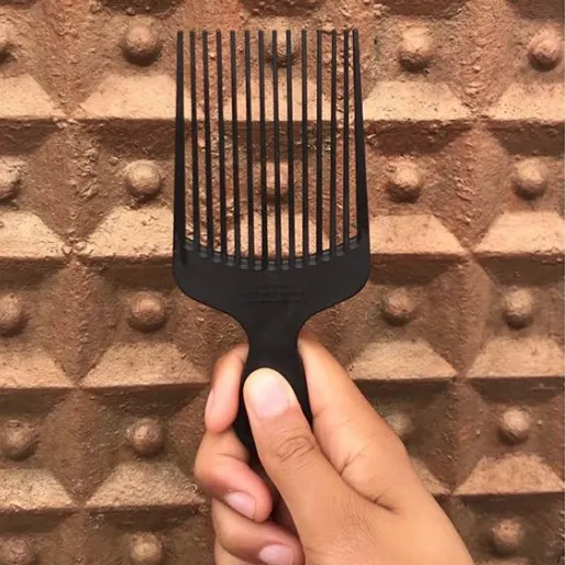 Chicago Comb - Model No. 07 - Carbon Fiber Pick Comb