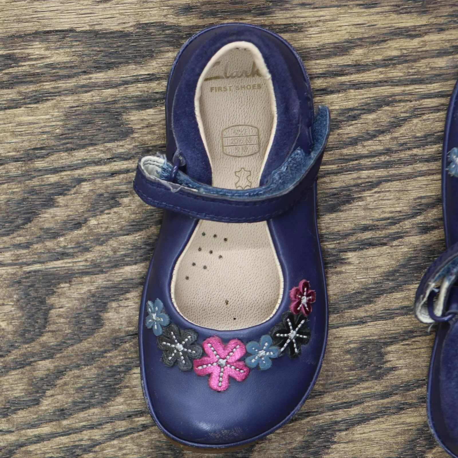 Clarks Toddler Girls Slip On Strap Shoes 1668fa3f5cfbc0 Blue Floral 5M
