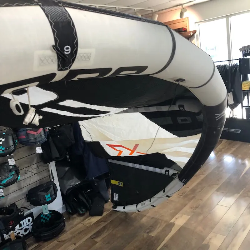 Core XR7 9m Kite Used