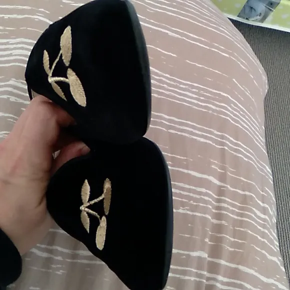 Don Louis black velvet gold cherry girls shoes size 31 eu