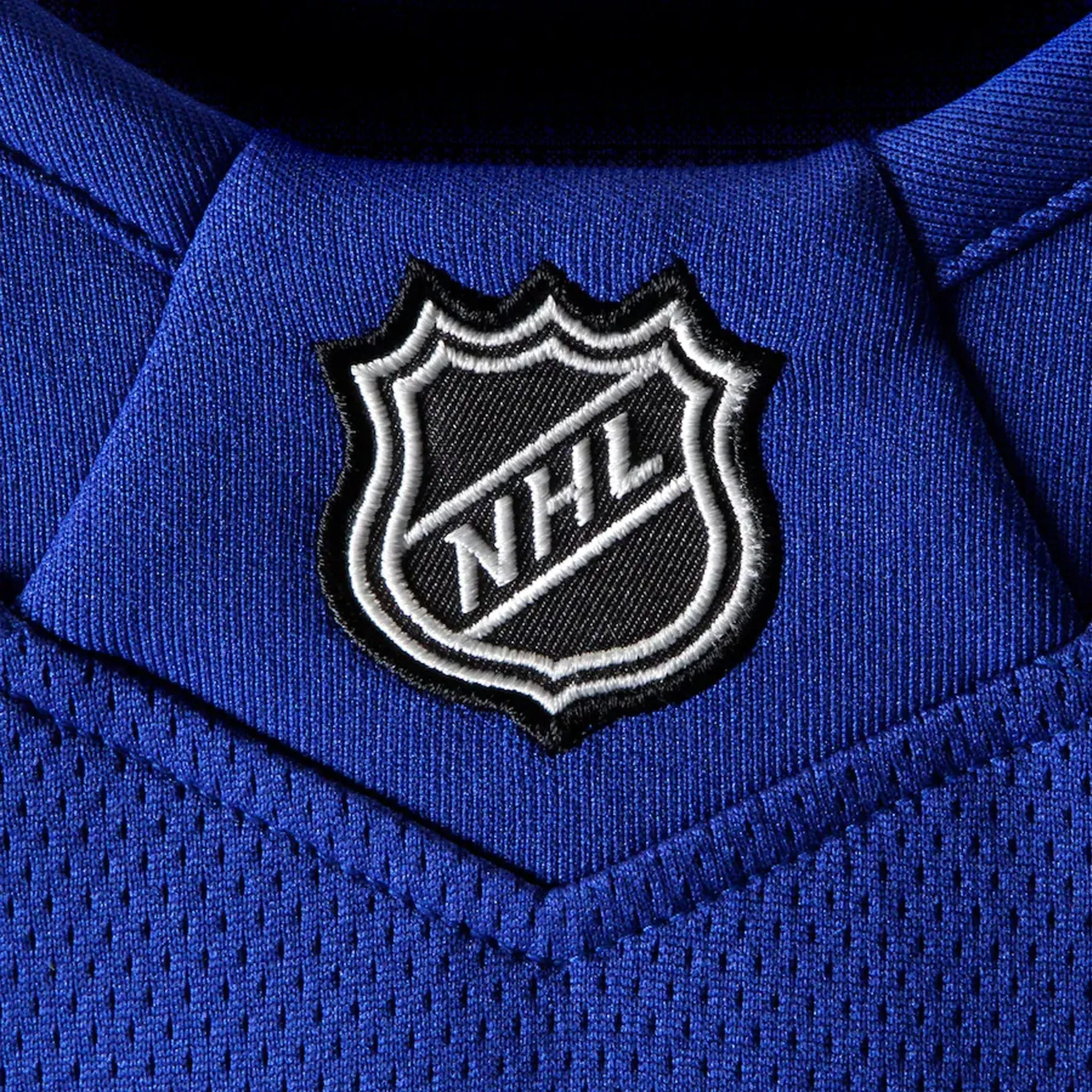 Fanatics Breakaway Senior Home Jersey - Vancouver Canucks - Tyler Myers