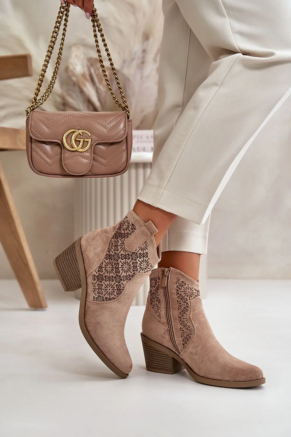 Heel boots