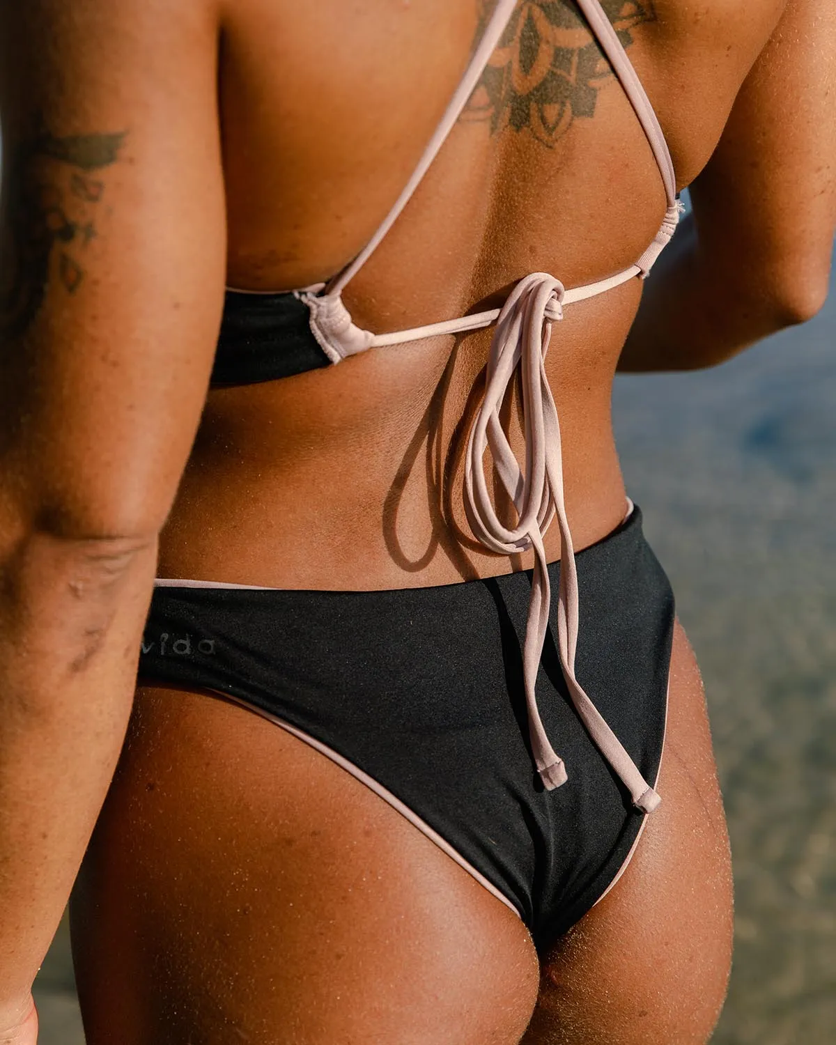 Hermosa Bikini Bottom - Misty Rose / Volcanic Black