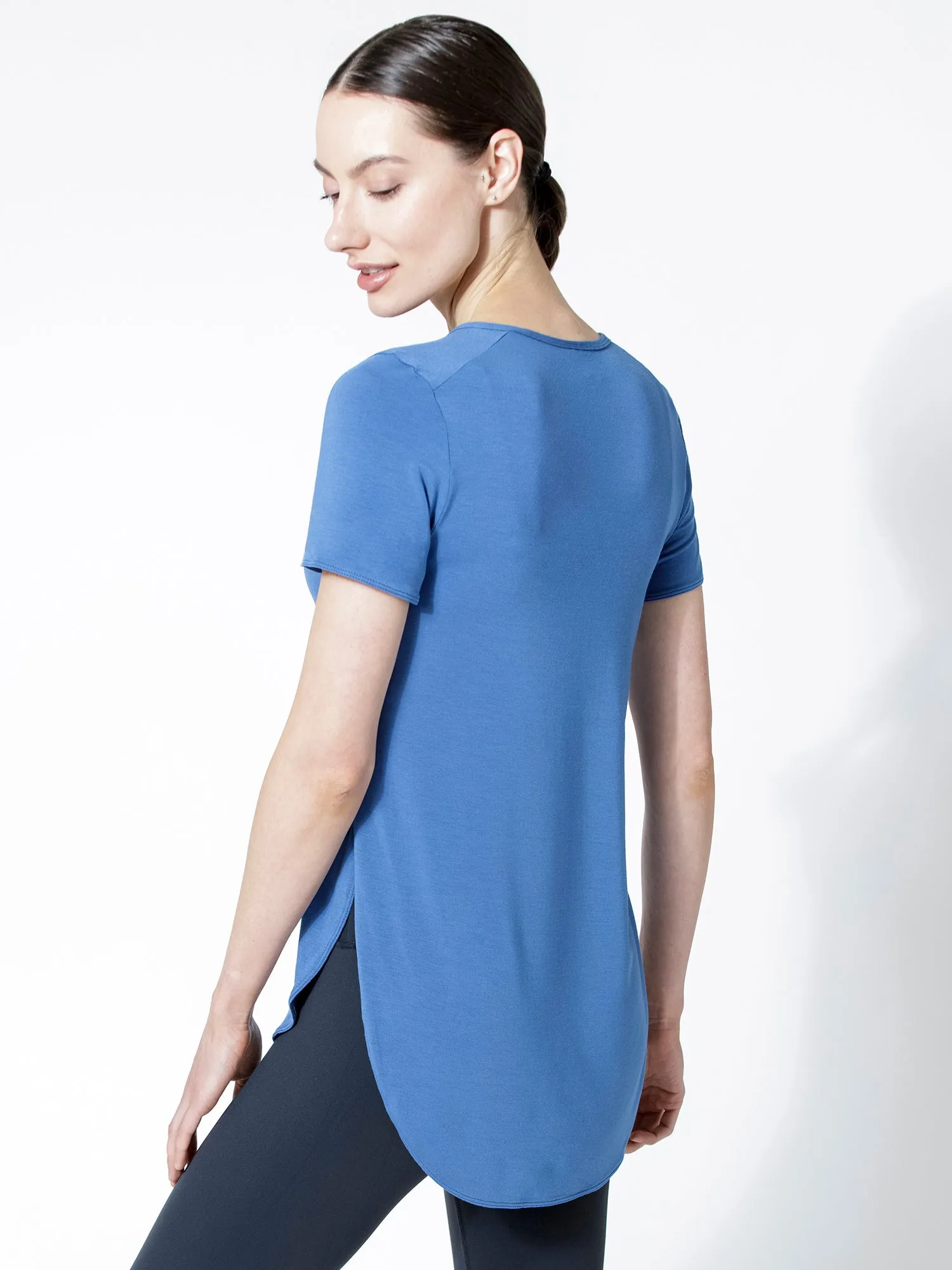 HI LO SPLIT SIDE TEE