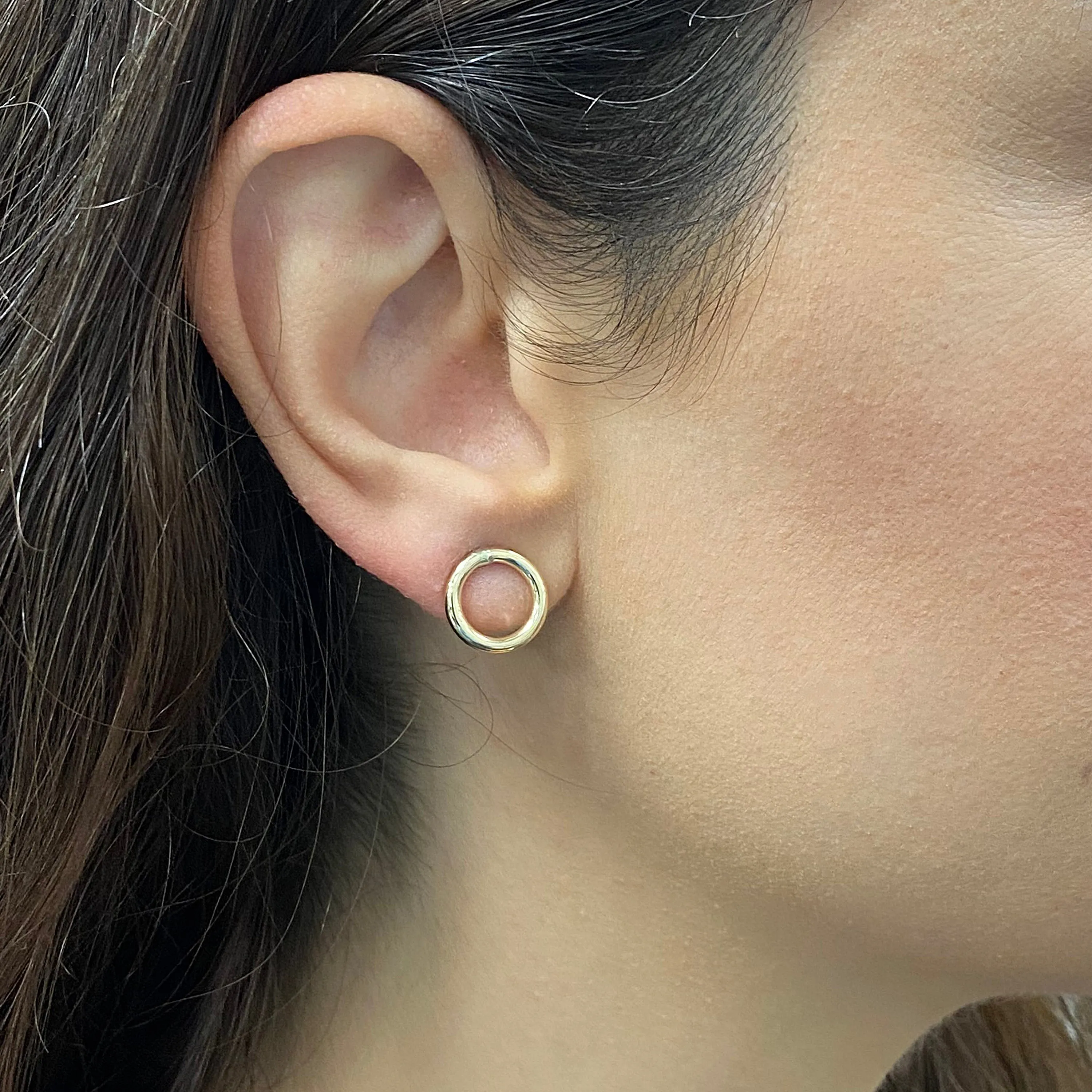 Italian 14k Yellow Gold Shiny Lightweight Eternity Circle Hoop Stud Earrings