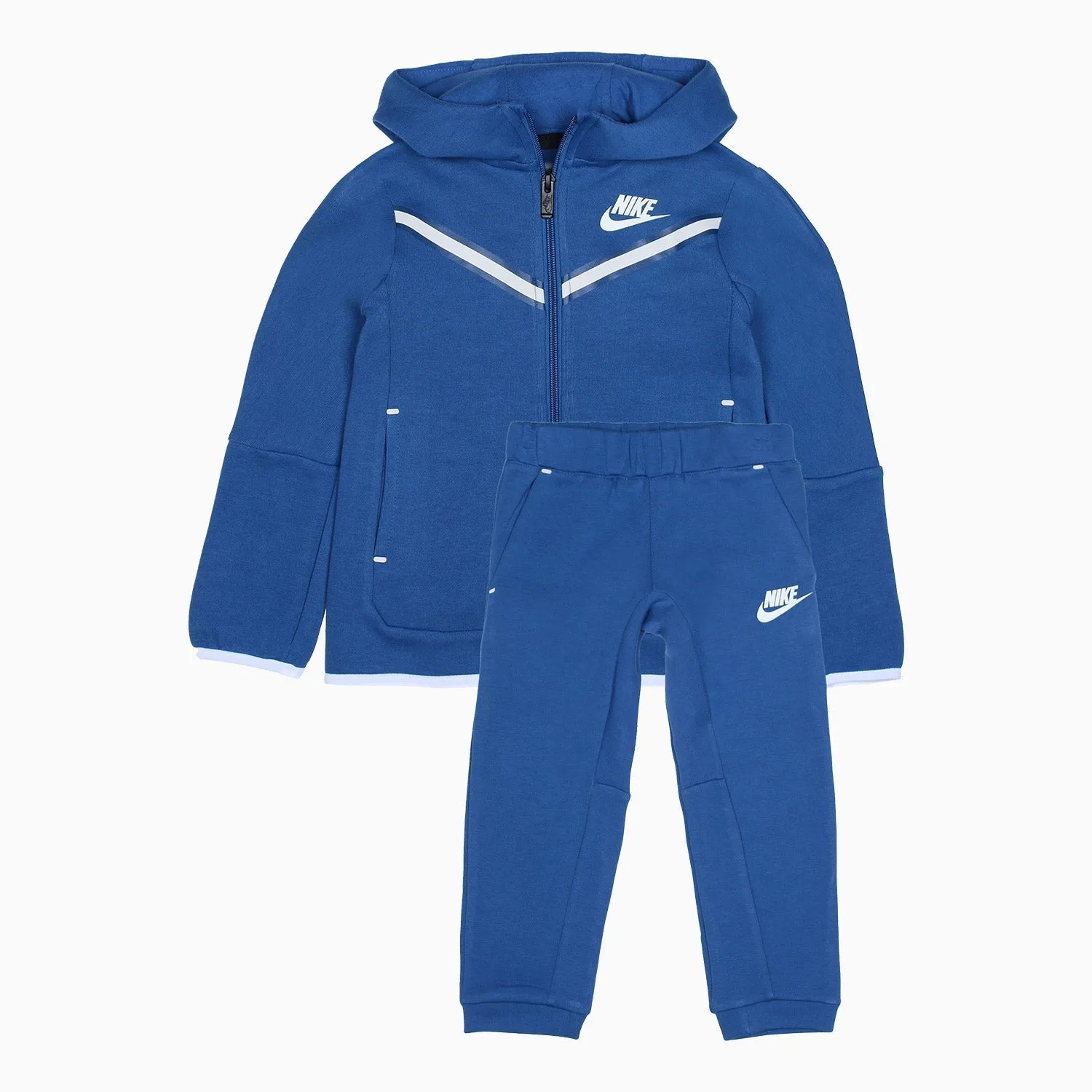 Kid's Sportswear Tech Fleece Outfit