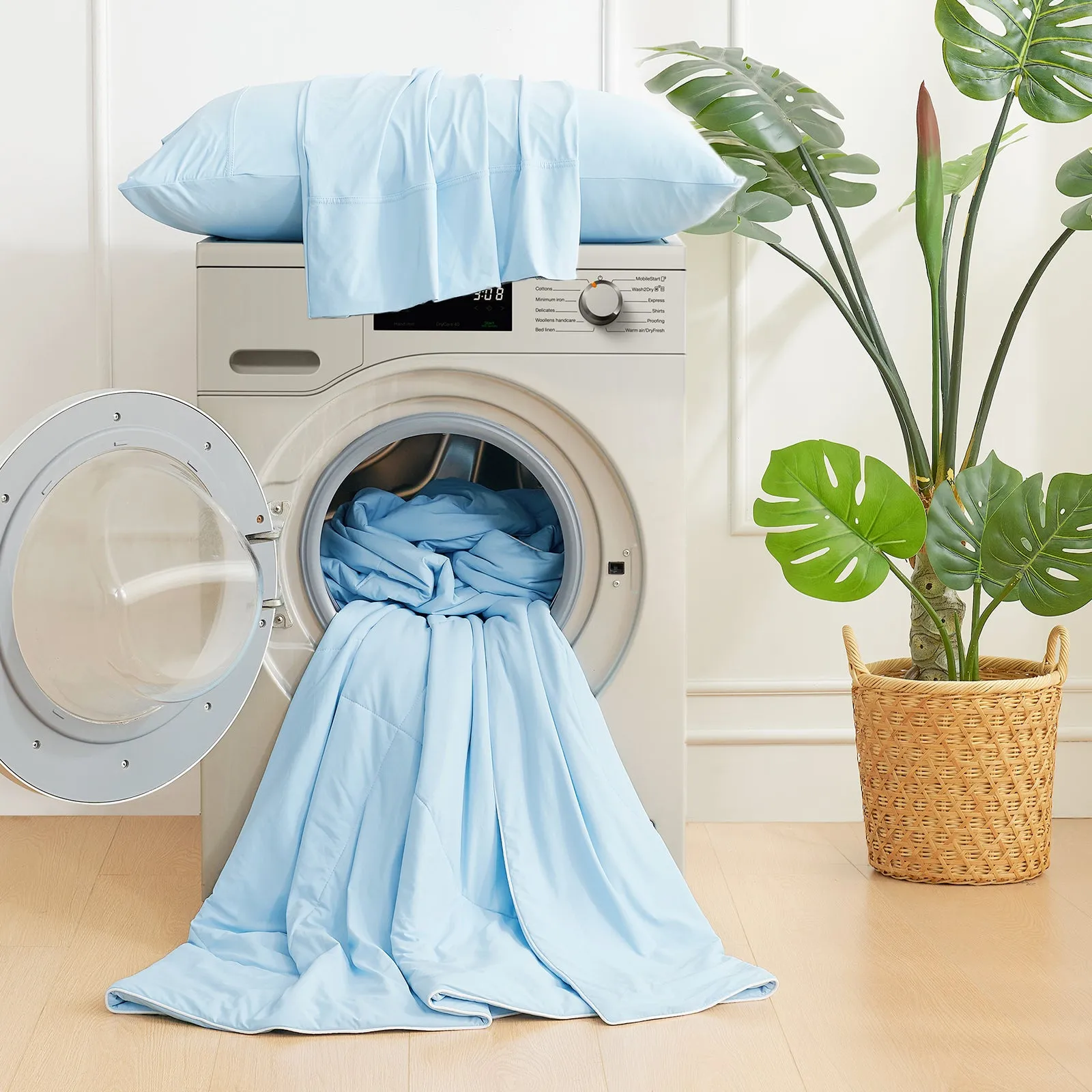 Lightweight Cooling Comforter