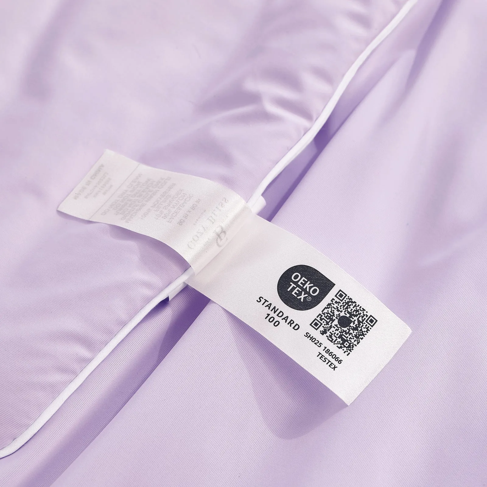 Lightweight Cooling Comforter