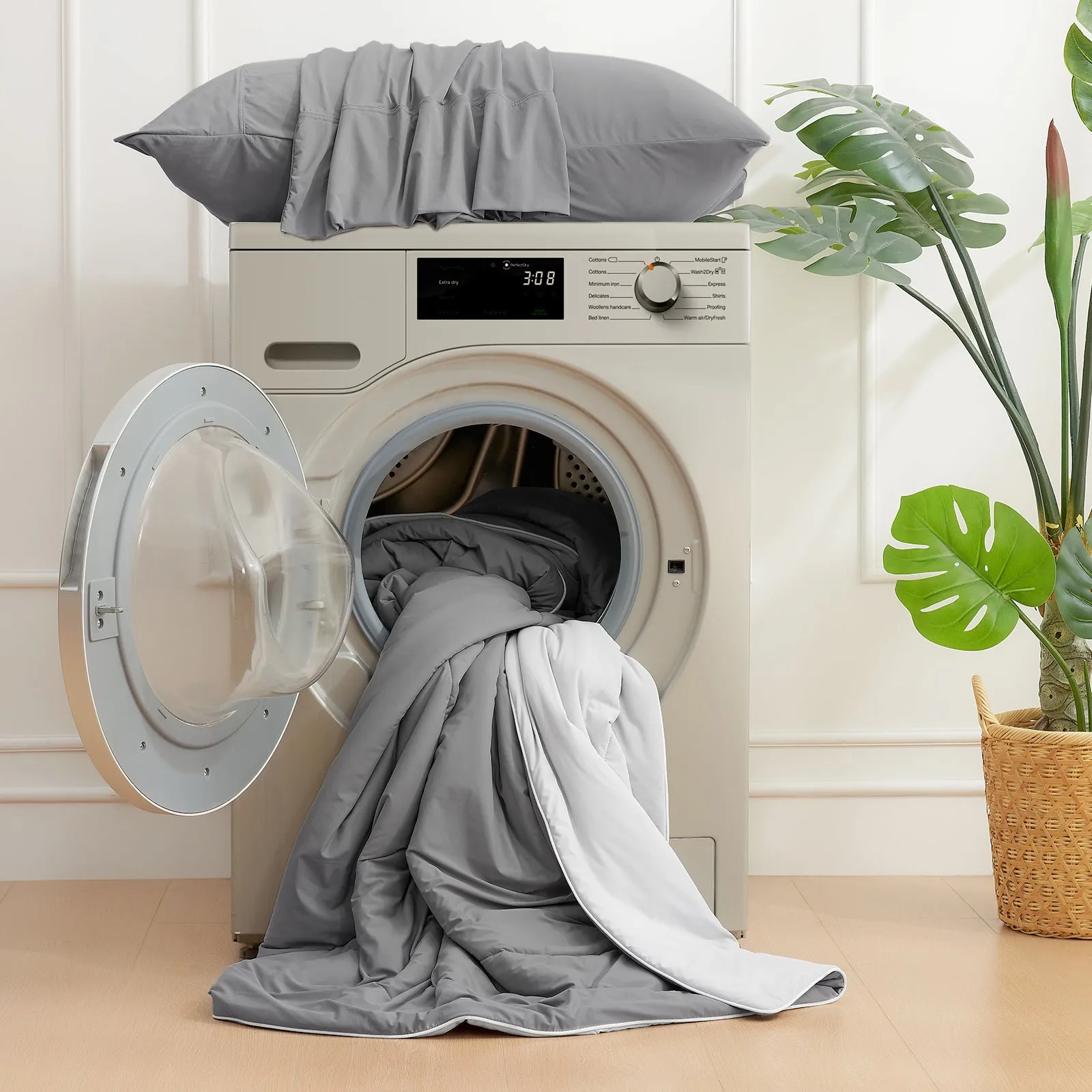 Lightweight Cooling Comforter
