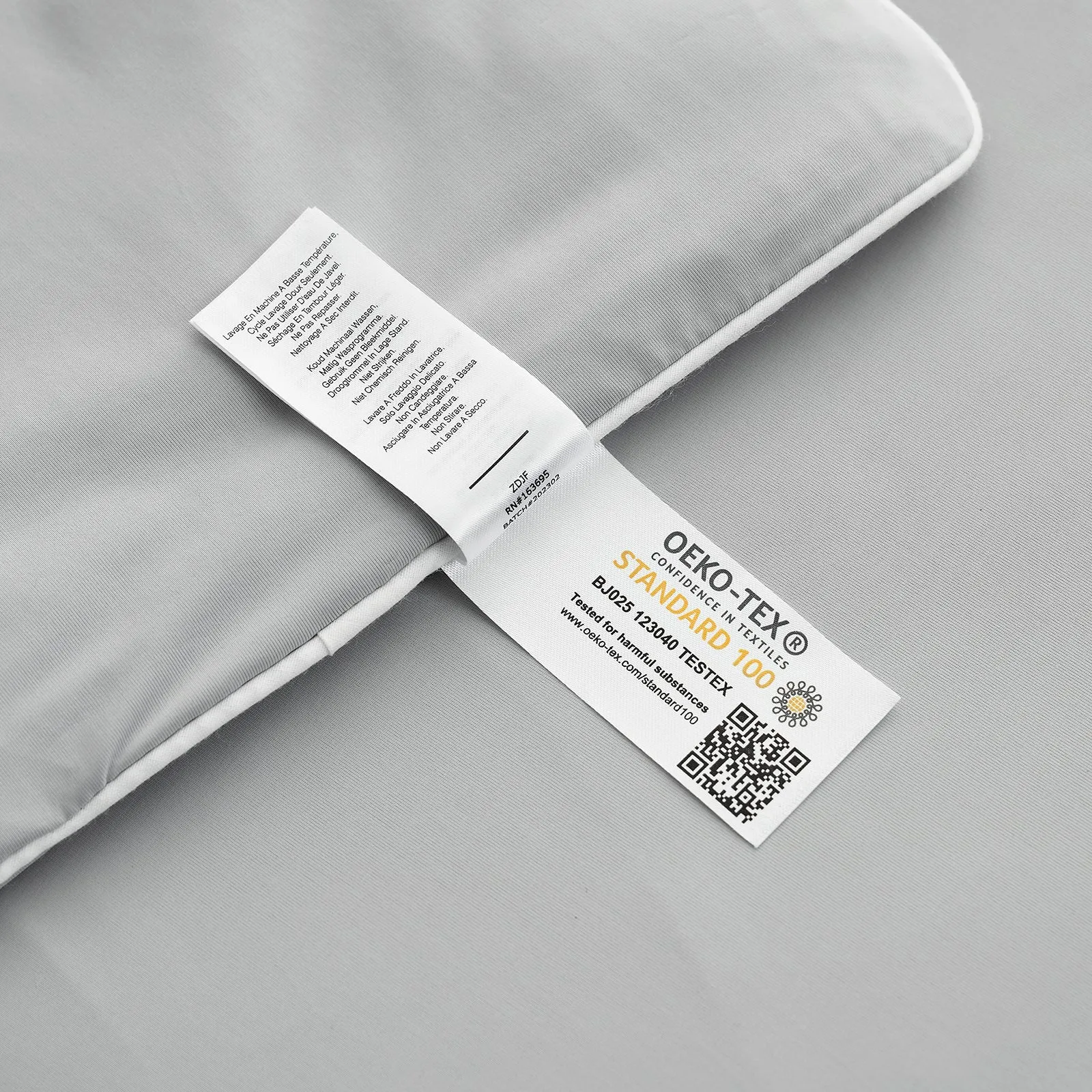 Lightweight Cooling Comforter