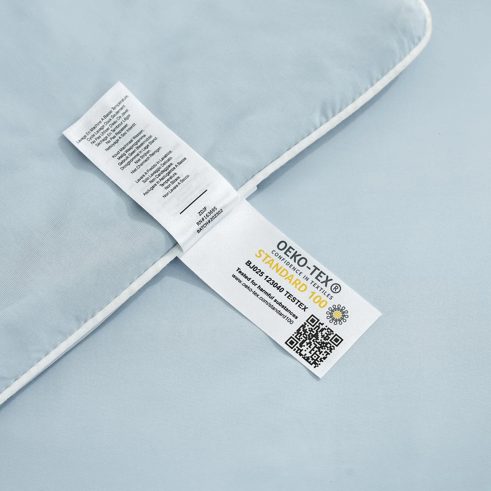 Lightweight Cooling Comforter
