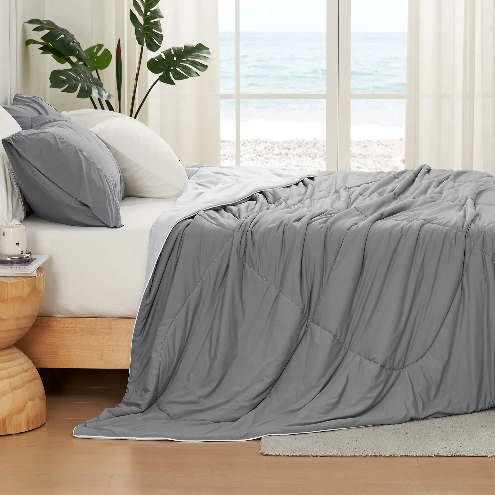 Lightweight Cooling Comforter
