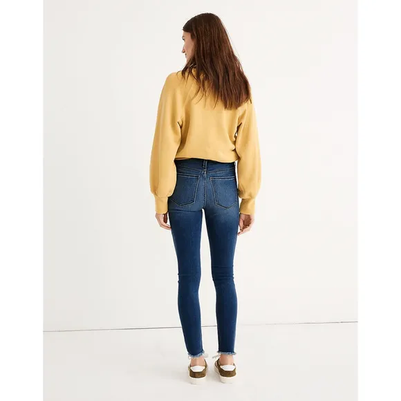 MADEWELL 9&quot; Mid-Rise Roadtripper Jeans Bardwell Wash Fluffy Hem Edition {3E35}