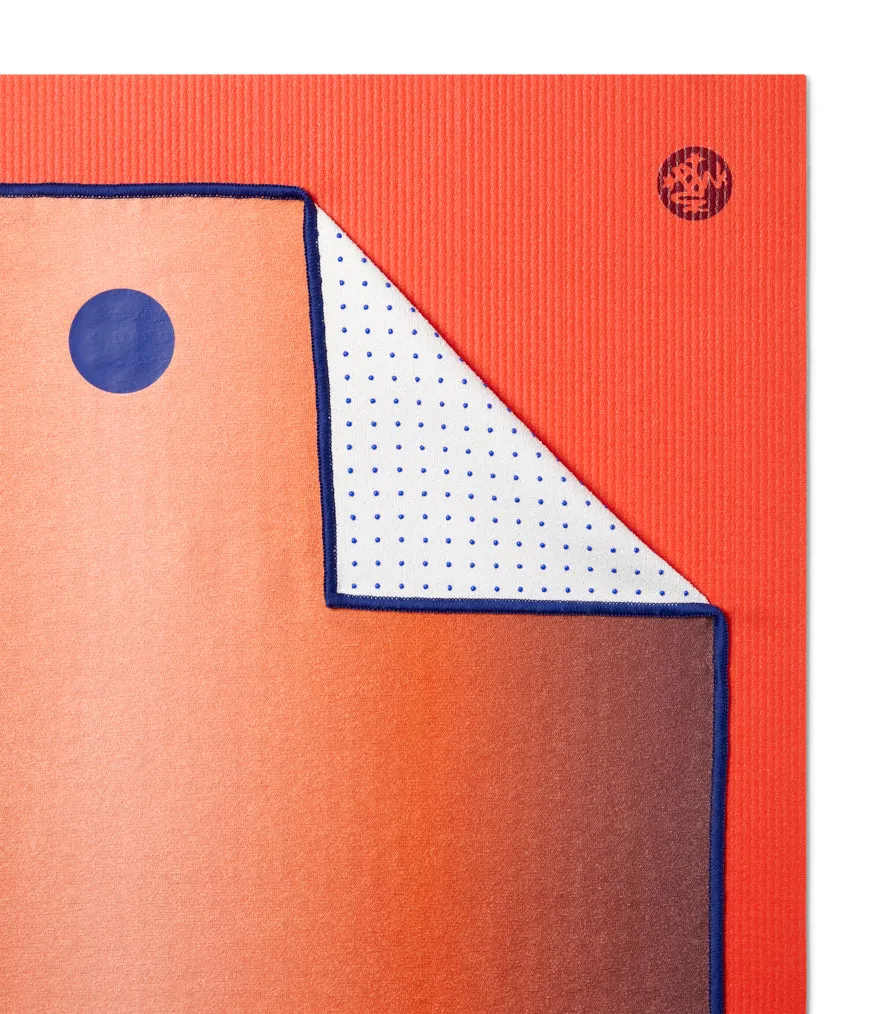 Manduka Yogitoes Skidless Yoga Mat Towel 71'' - Ruby Array 2.0