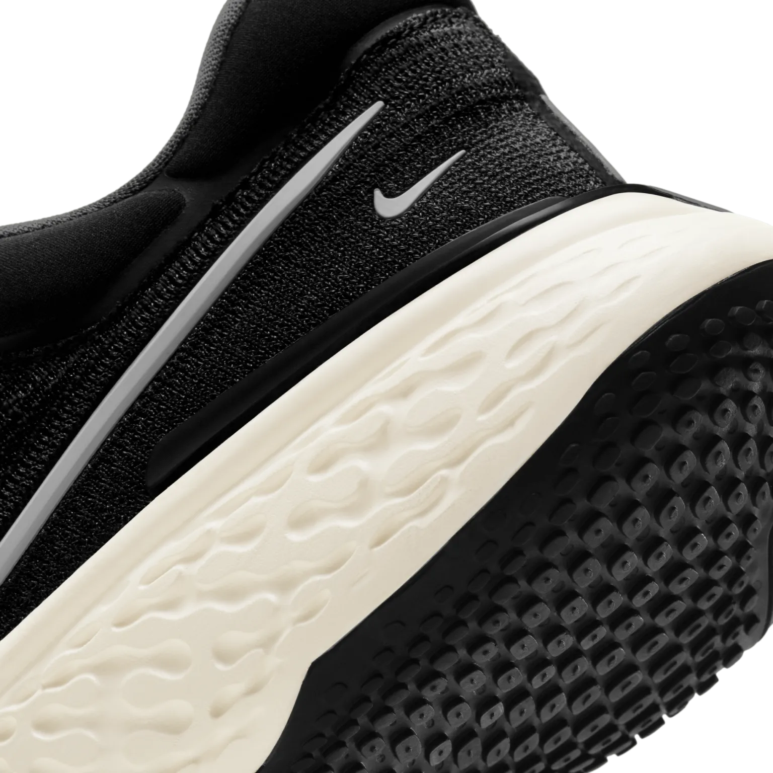 Nike ZoomX Invincible Run Flyknit Mens Running