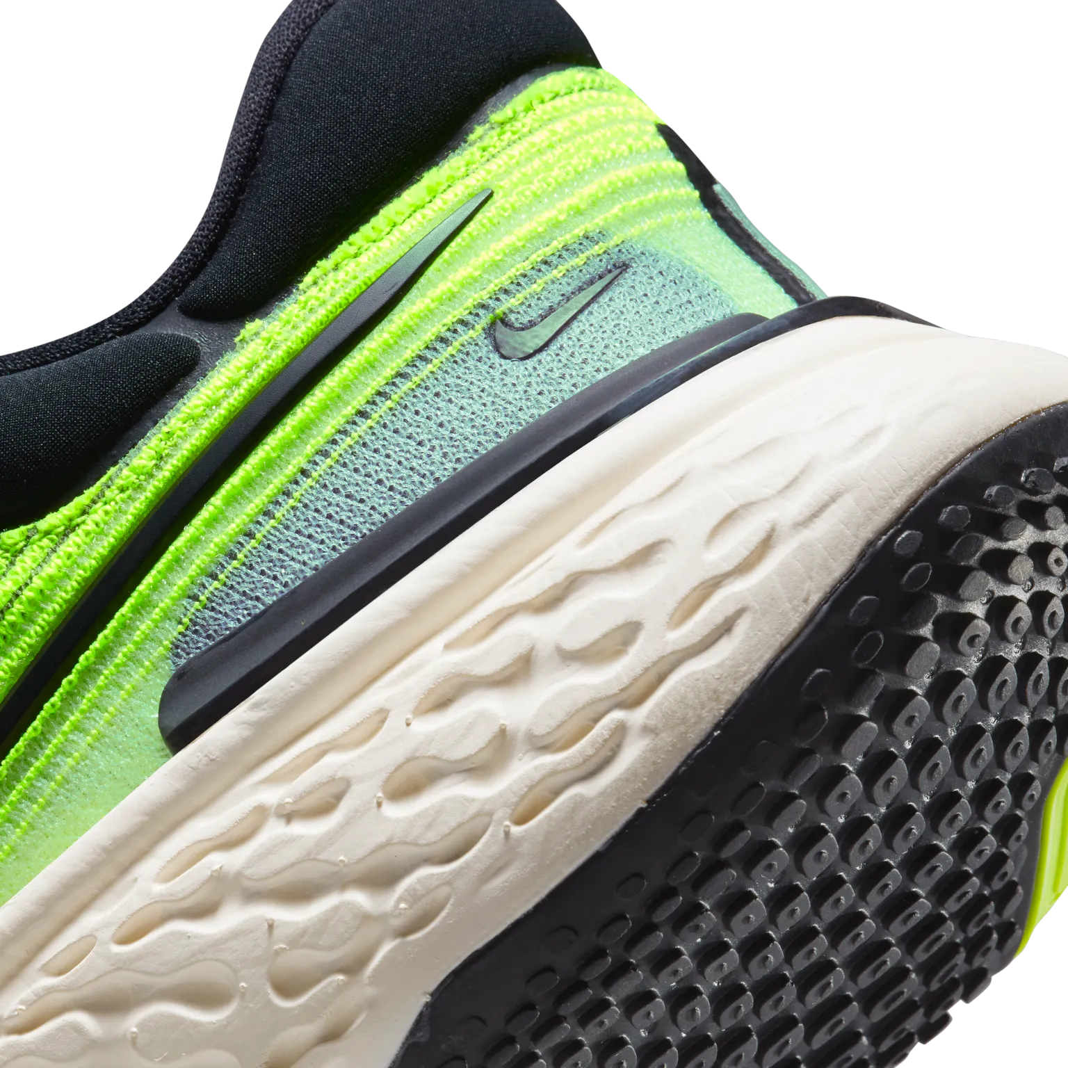 Nike ZoomX Invincible Run Flyknit Mens Running