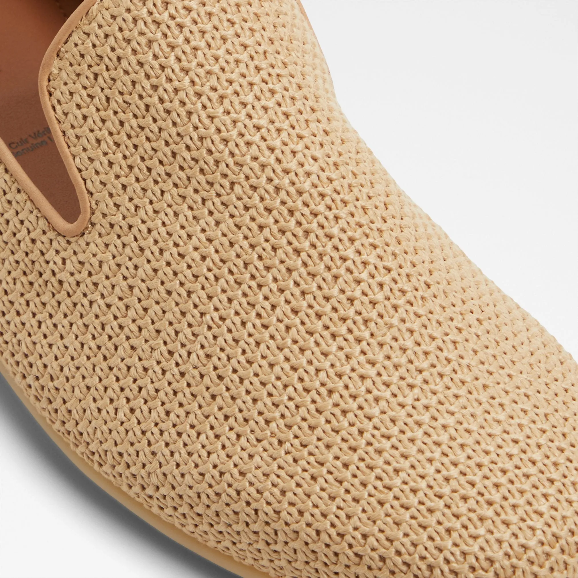 Resolute / Slip Ons