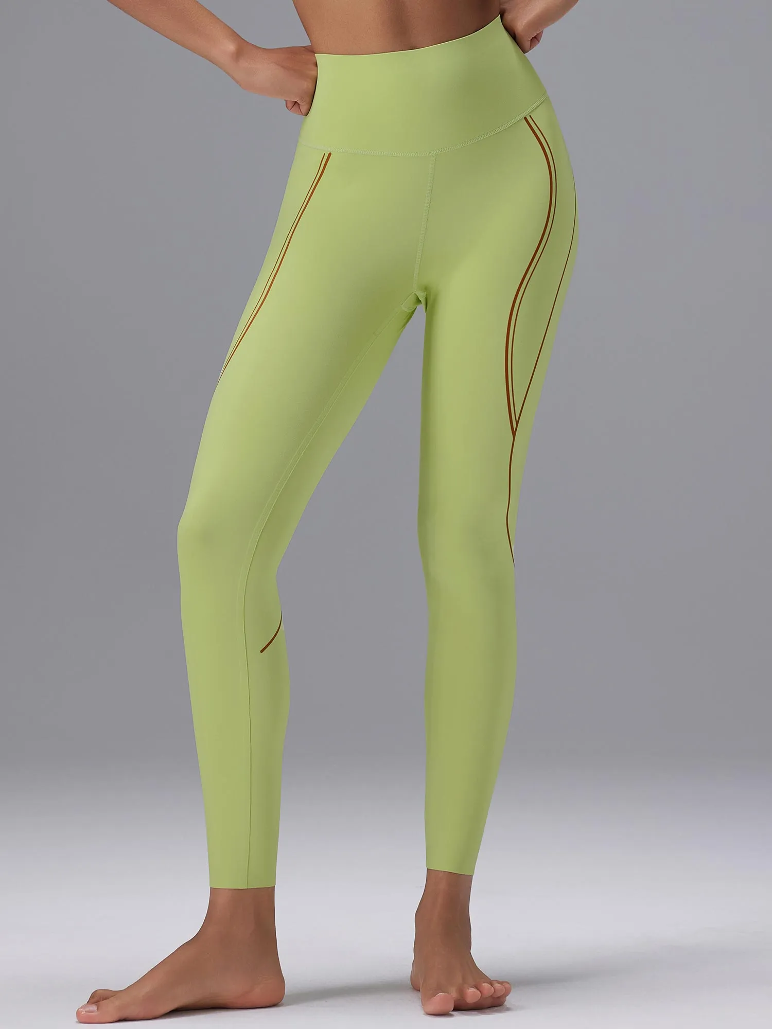 Set：Freeleaf Stripe Print Sports Bra & High Rise Leggings