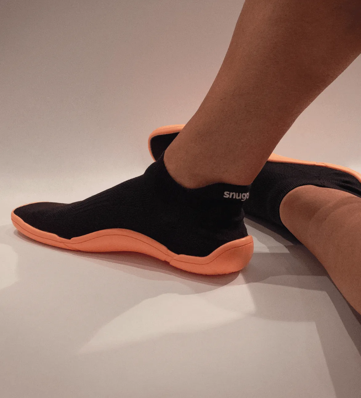 Snuggies Basic Women Black Sole Orange