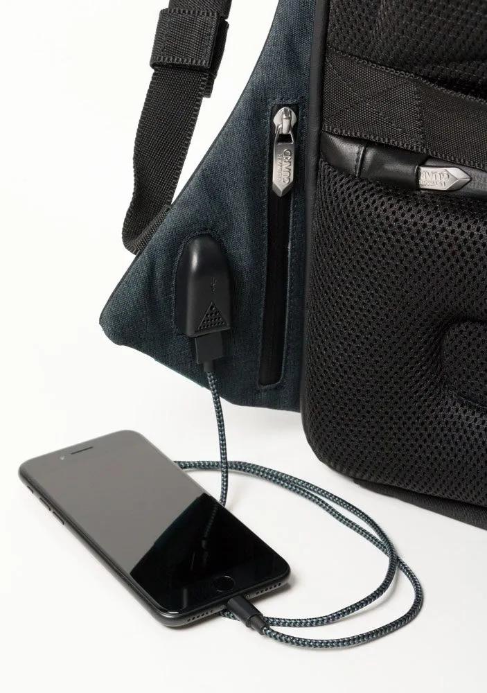 Ultimate Guard: Anti-Theft Backpack - Ammonite