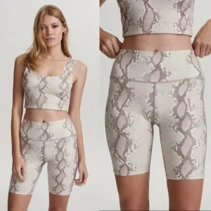 Varley Albury Bike Shorts Champagne Snake Print Size XL