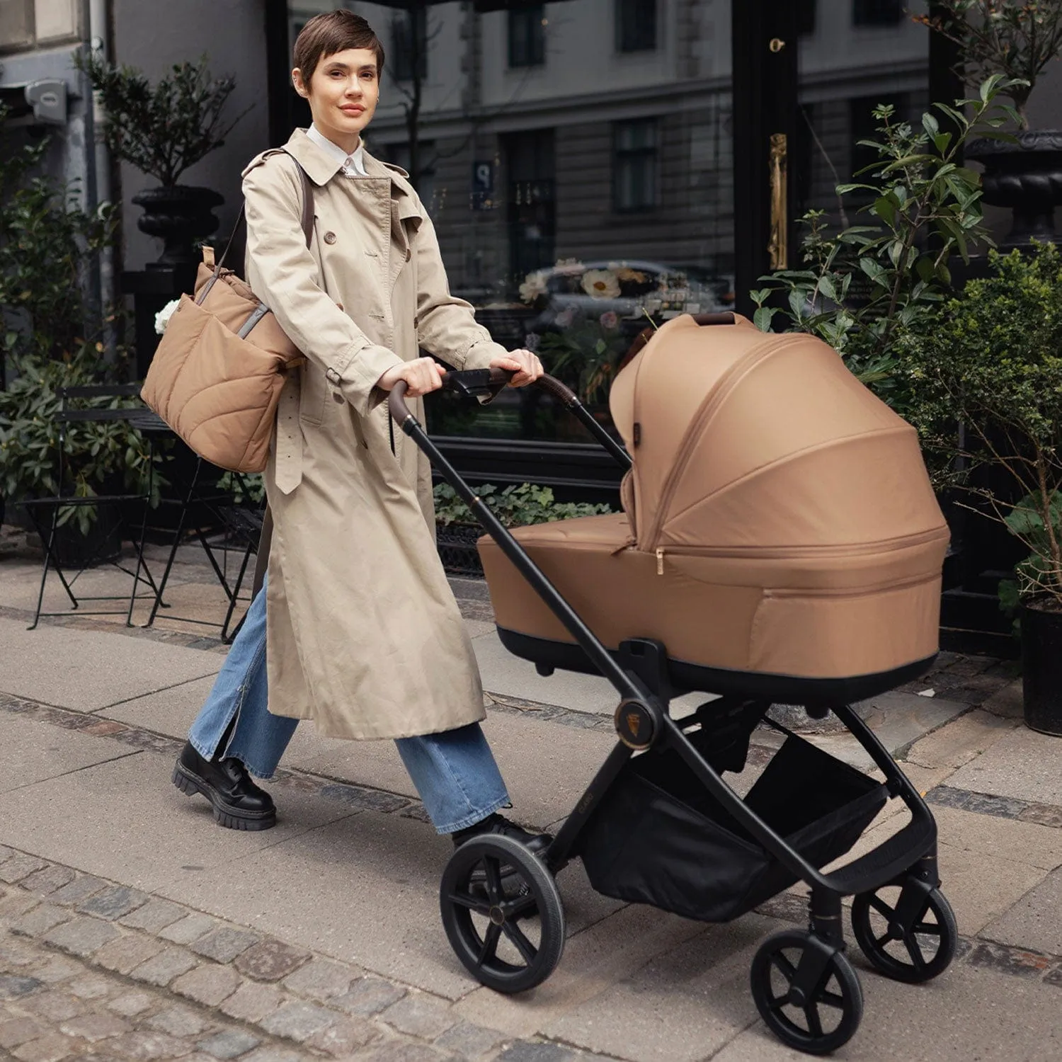 Venicci Claro 3 in 1 Travel System in Caramel