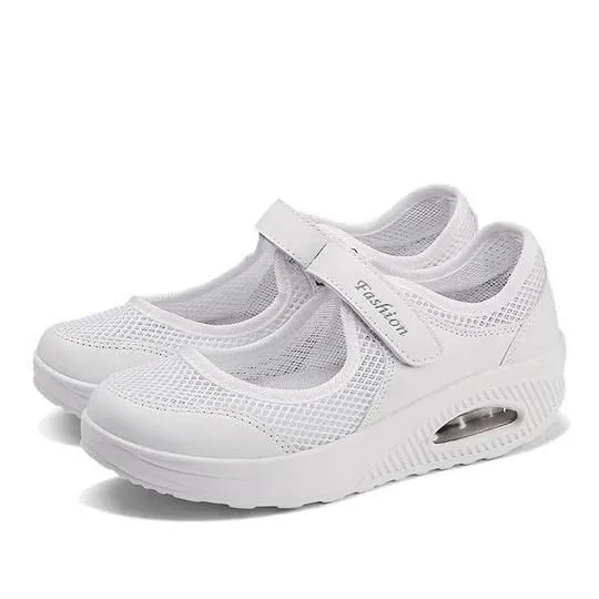 Women's stretchable breathable lightweight walking shoes